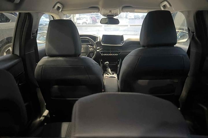 Hvid Peugeot 2008 fra 2020
