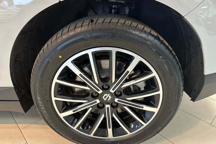 Grå Leapmotor B10 fra 2025 set udefra