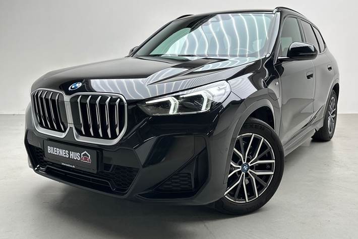 Sort BMW X1 fra 2023
