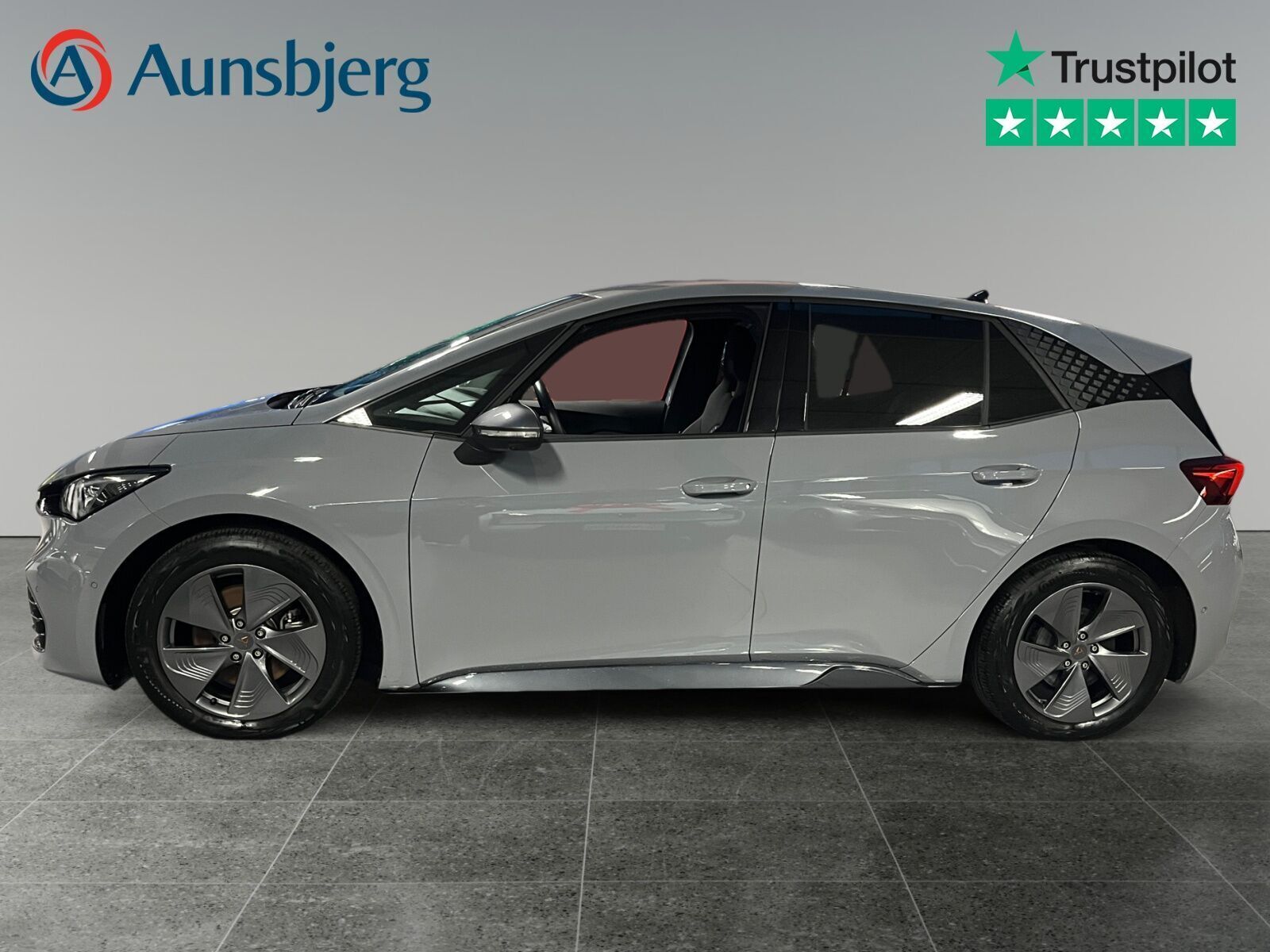 Grå Cupra Born fra 2024