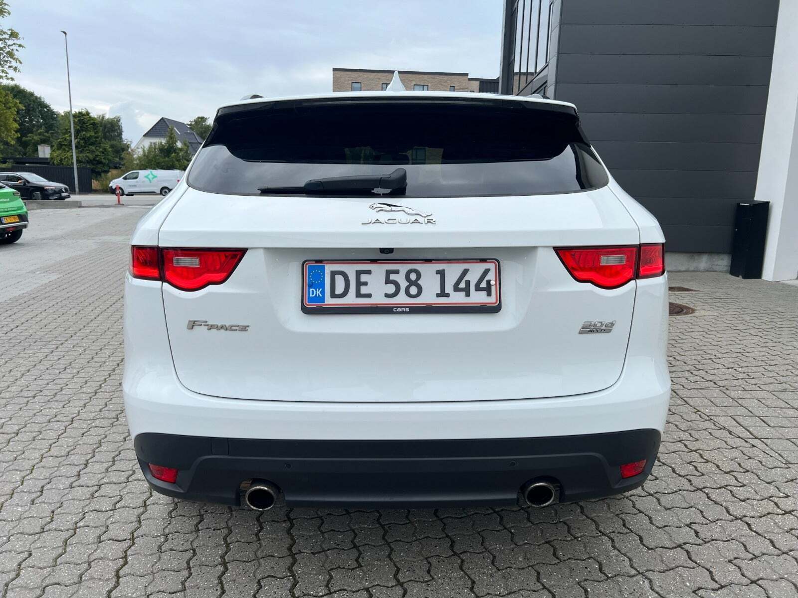 Jaguar F-Pace 3,0 D300 R-Sport aut. AWD