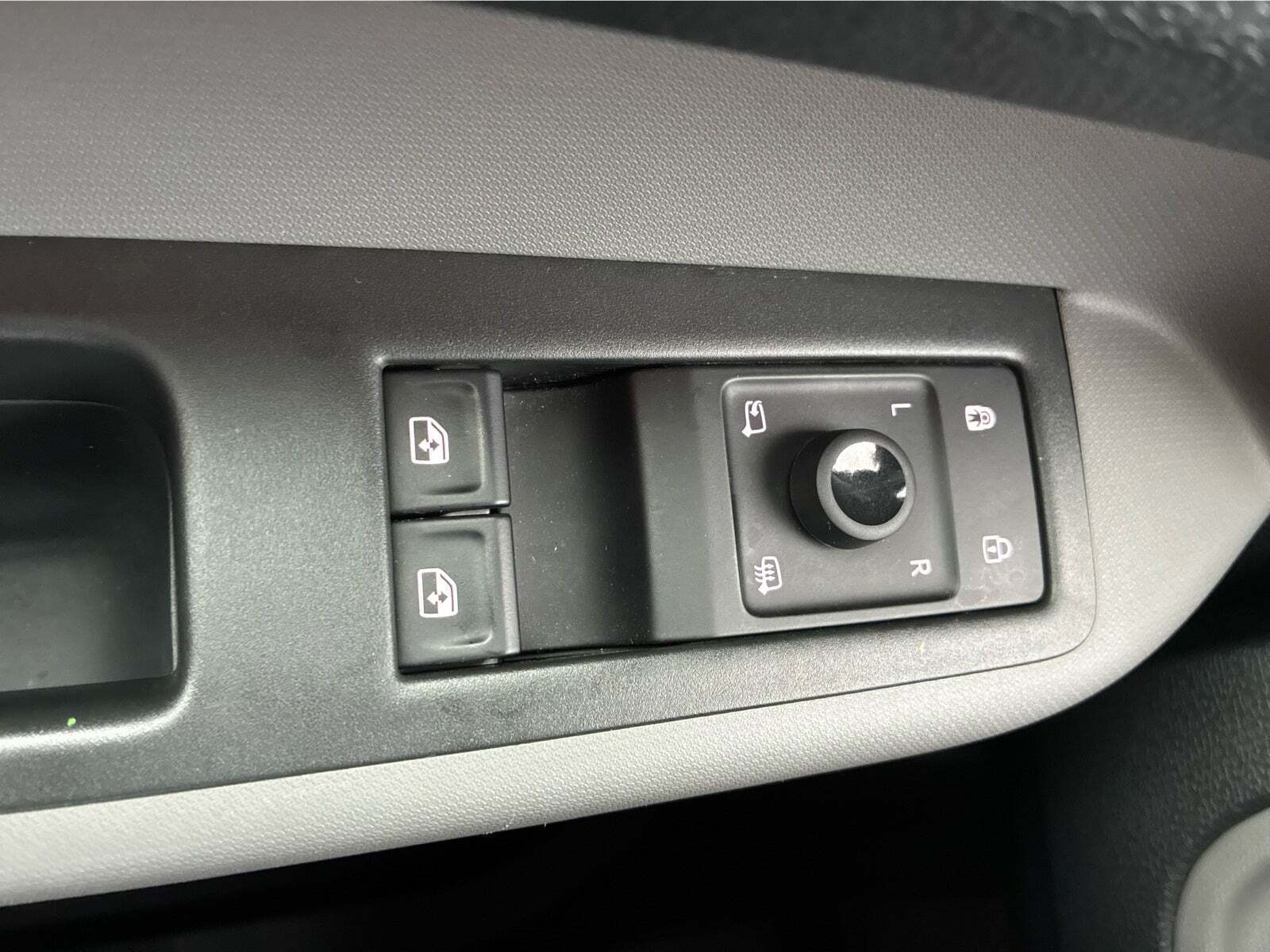 Sølv VW ID.Buzz fra 2023