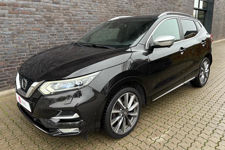 Sort Nissan Qashqai fra 2020 set udefra