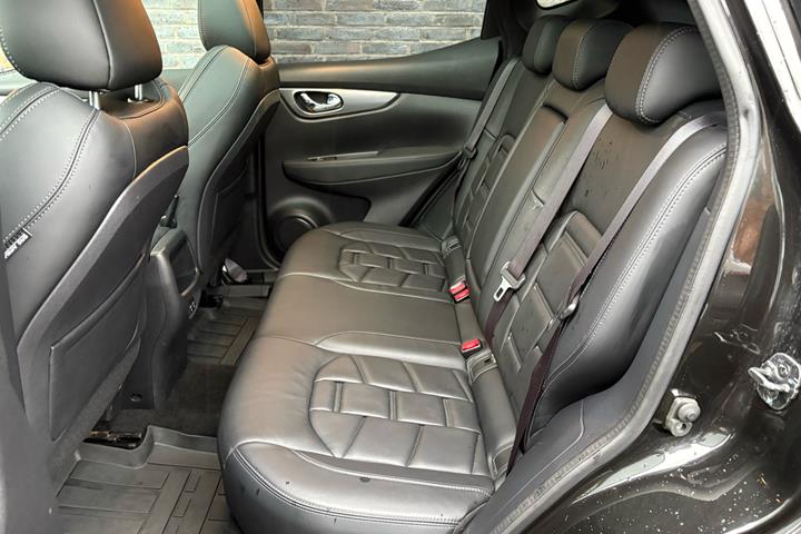 Sort Nissan Qashqai fra 2020