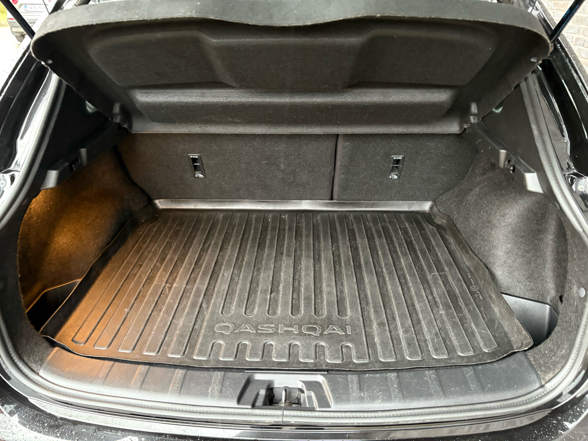 Sort Nissan Qashqai fra 2020