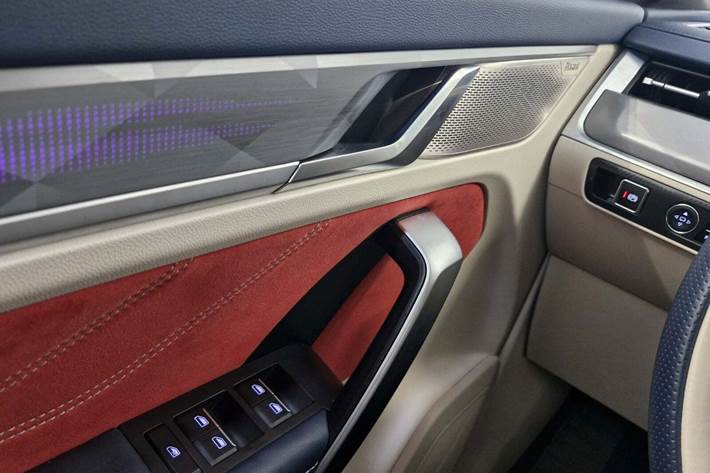 Grøn Aiways U6 fra 2023