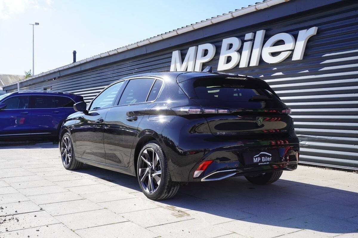 Sort Peugeot 308 fra 2022