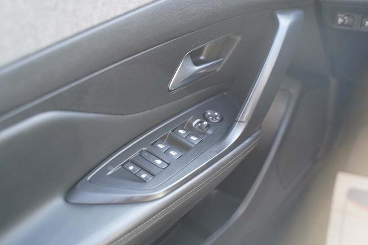 Sort Peugeot 308 fra 2022