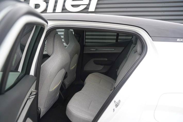 Hvid Volvo EX30 fra 2024