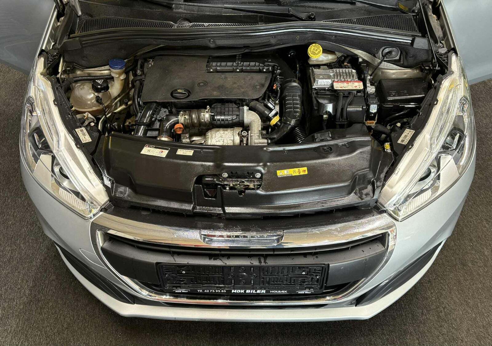 undefined Peugeot 208 fra 2015