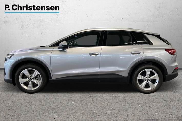 Sølv Audi Q4 e-tron fra 2024