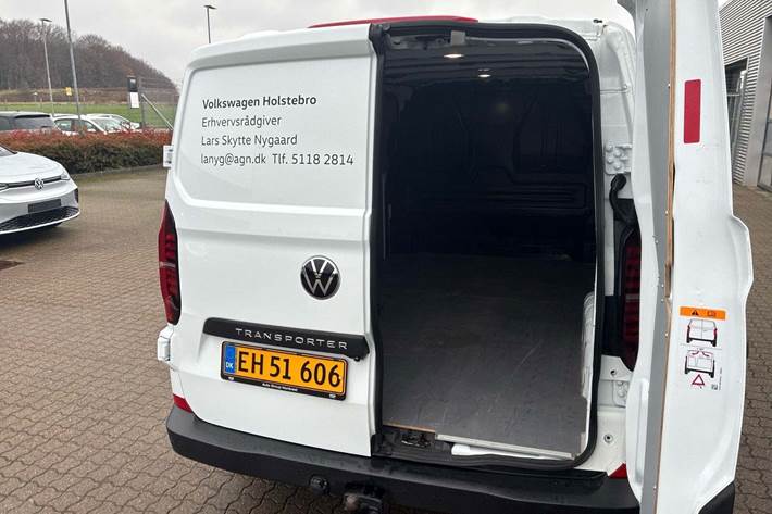 Hvid VW Transporter fra 2025