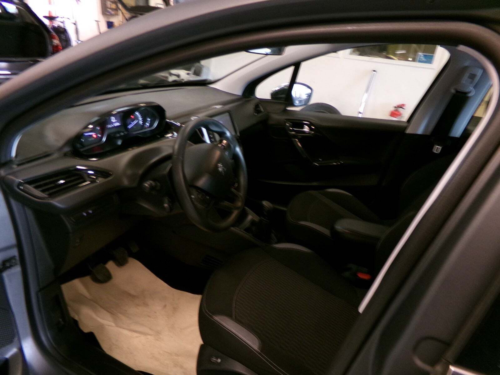 Peugeot 208 1,6 BlueHDi 100 Allure