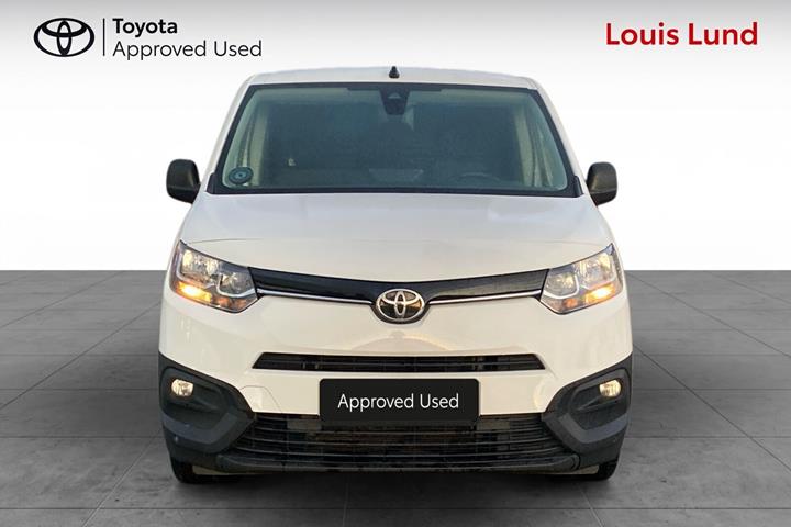 Hvid Toyota ProAce City fra 2020