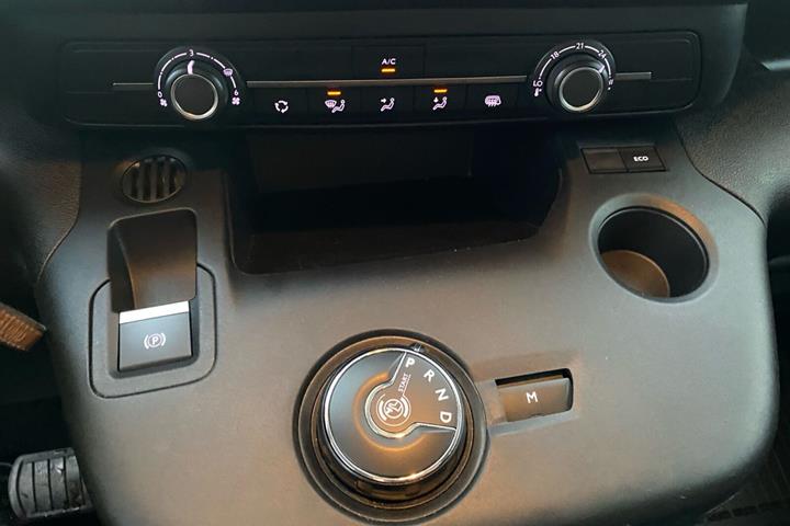 Hvid Toyota ProAce City fra 2020