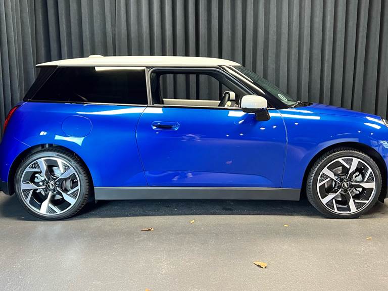 Mini Cooper E EL Favoured Trim Option Level L 184HK 3d Aut.