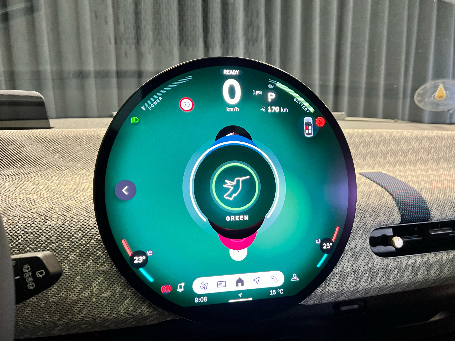 Blå Mini Cooper fra 2024