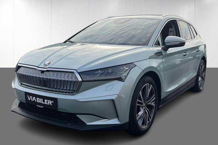 Sølv Skoda Enyaq fra 2022 set udefra