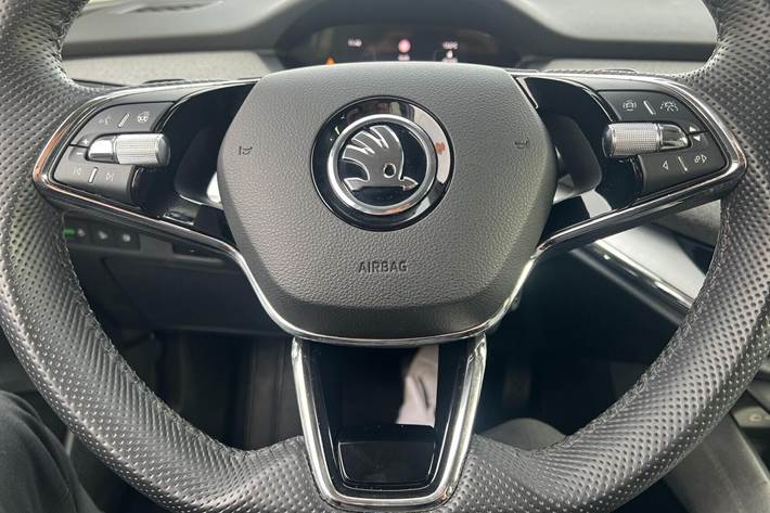 Sølv Skoda Enyaq fra 2022