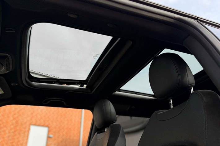 Blå Mini Cooper SE fra 2022