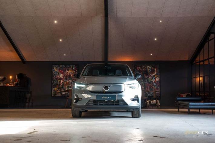 Sort Volvo C40 fra 2023