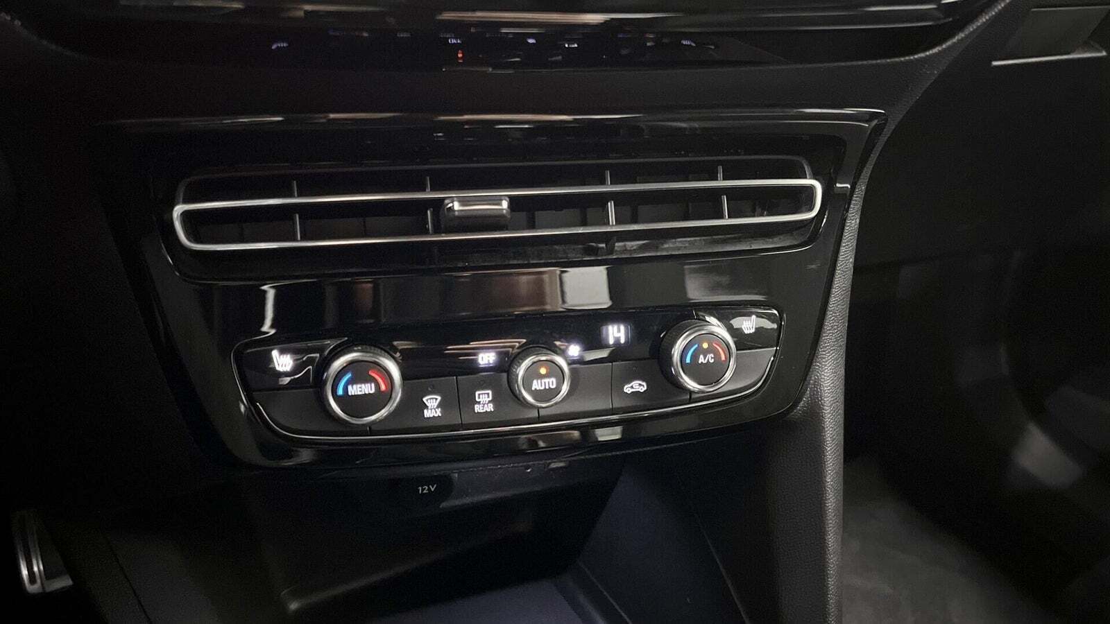 Grøn Opel Mokka-e fra 2022