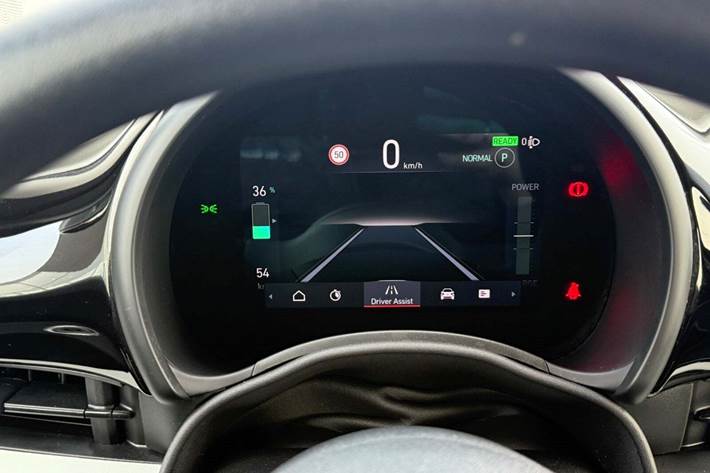 Grå Fiat 500e fra 2022