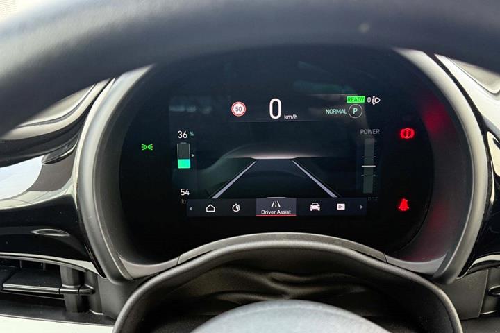 Grå Fiat 500e fra 2022