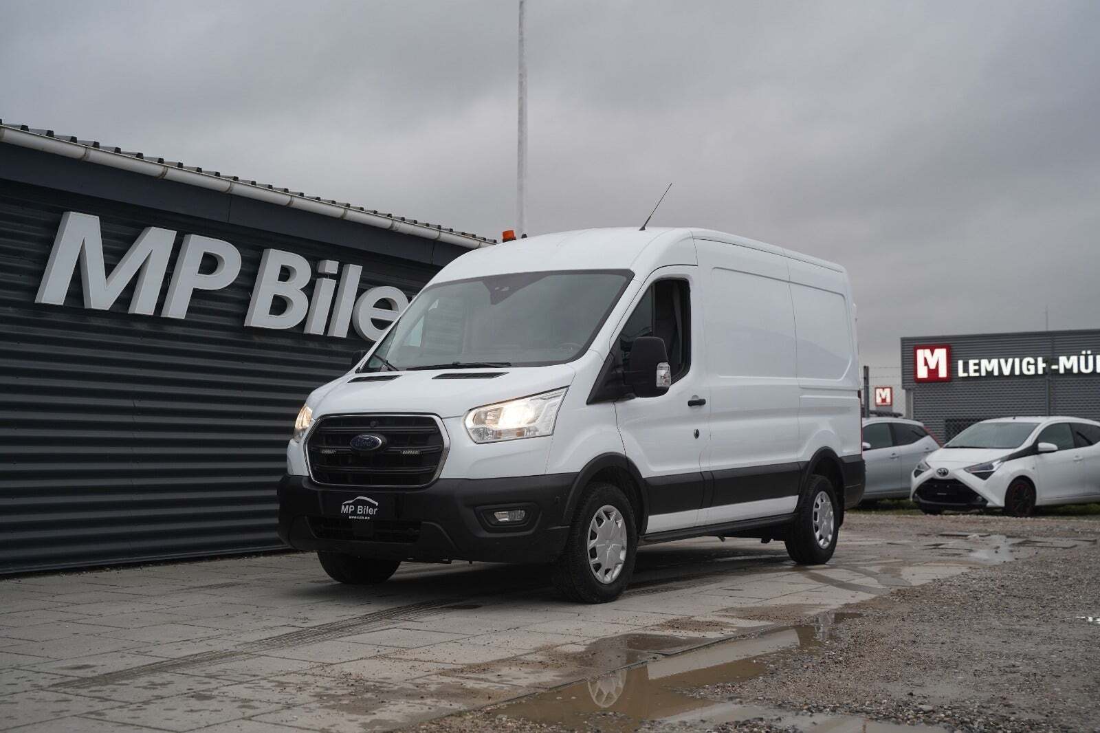 Ford Transit 350 L2 Van 2,0 TDCi 130 Trend H2 RWD