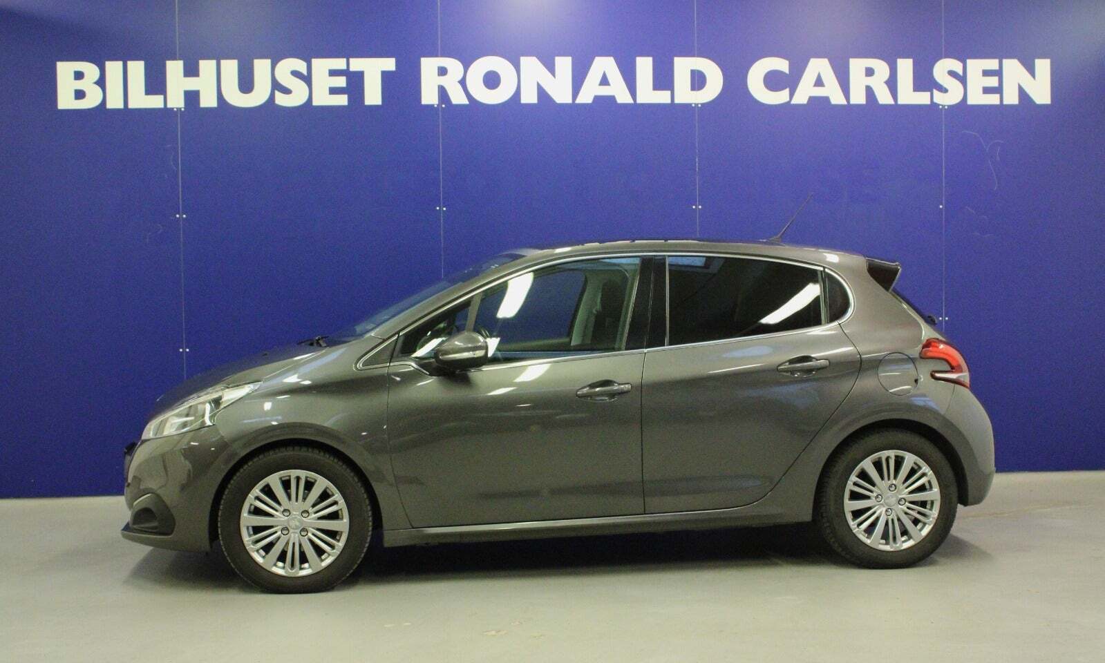Peugeot 208 1,5 BlueHDi 100 Privé