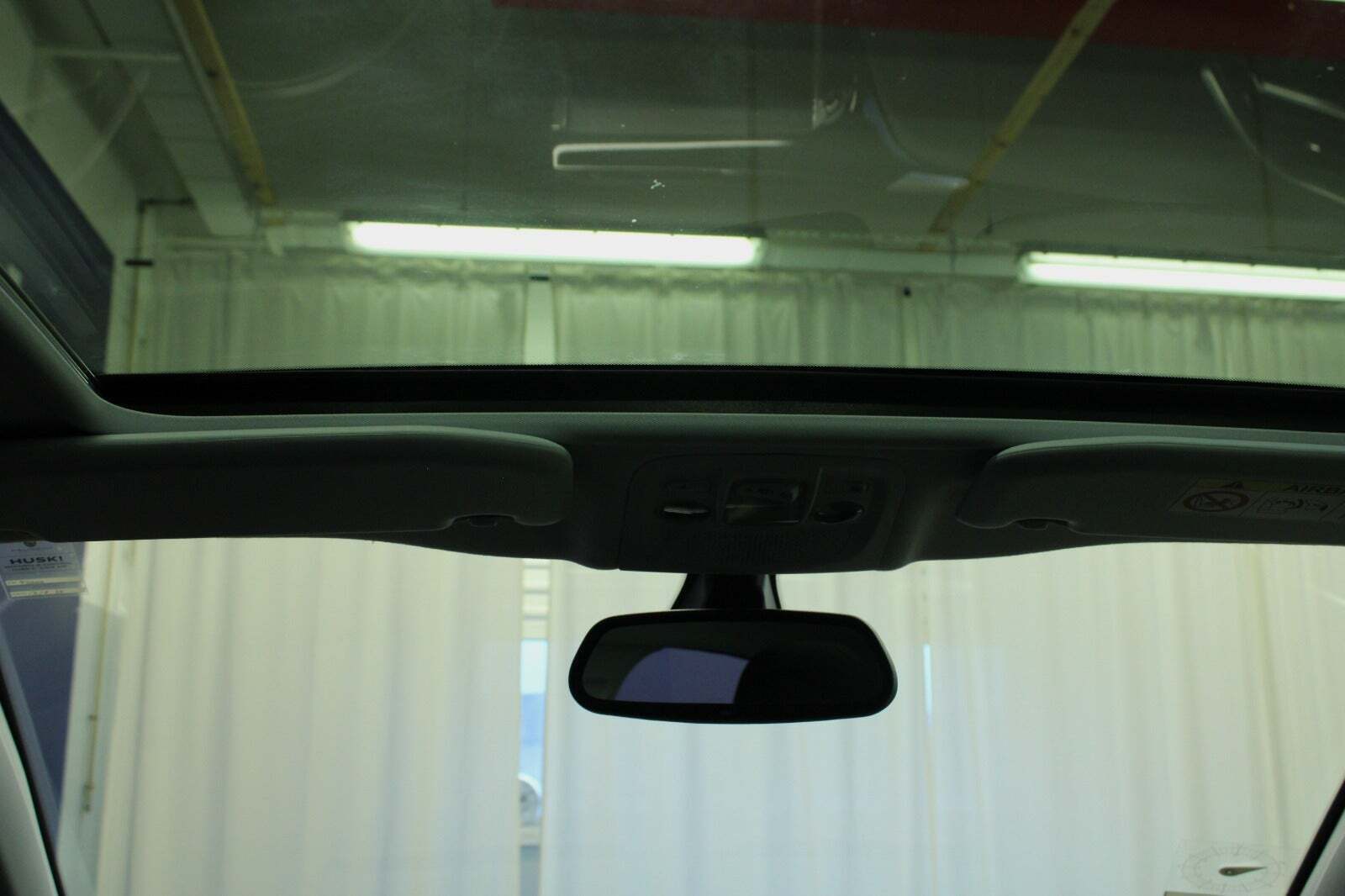 Peugeot 208 1,5 BlueHDi 100 Privé