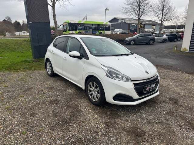 Peugeot 208 1,2 VTi 82 Chili Sky