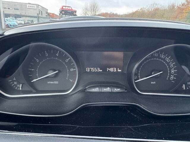 undefined Peugeot 208 fra 2017