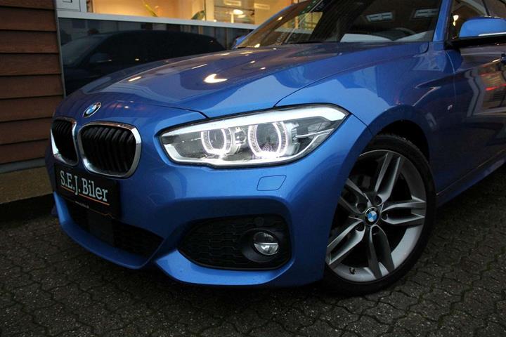 Blå BMW 118d fra 2019