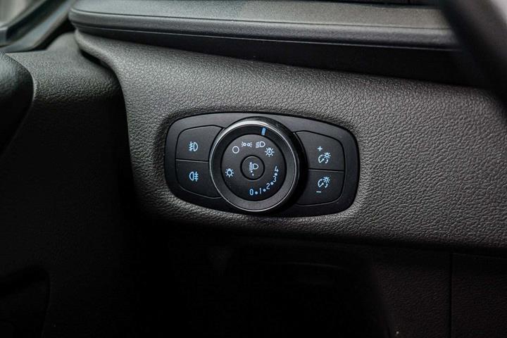 Hvid Ford Transit Custom 280 L1 fra 2021