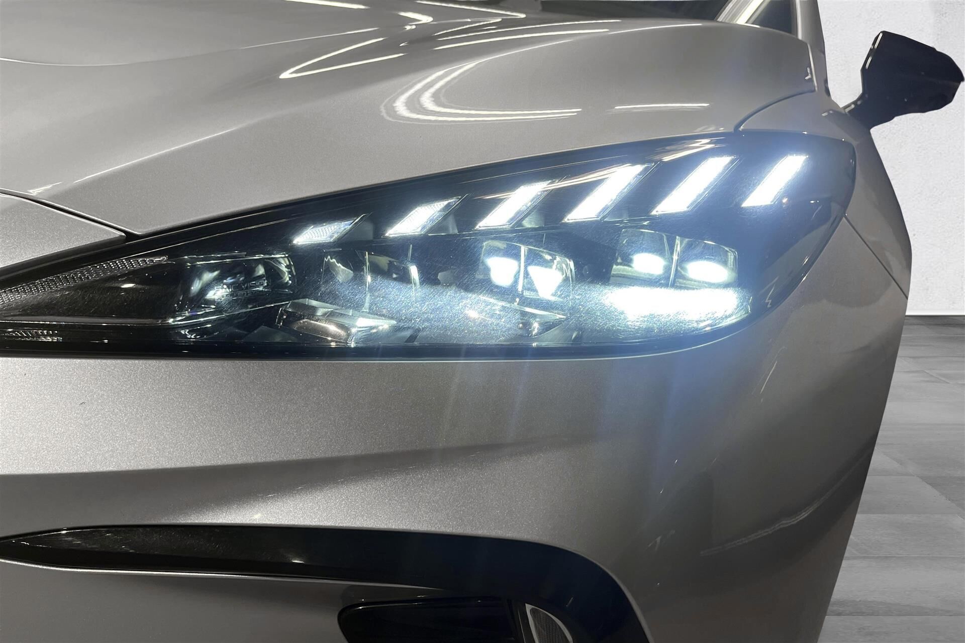 Sølv MG MG4 Electric fra 2023