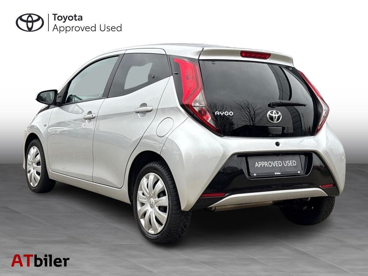 Toyota Aygo 1,0 VVT-I X-Press 72HK 5d