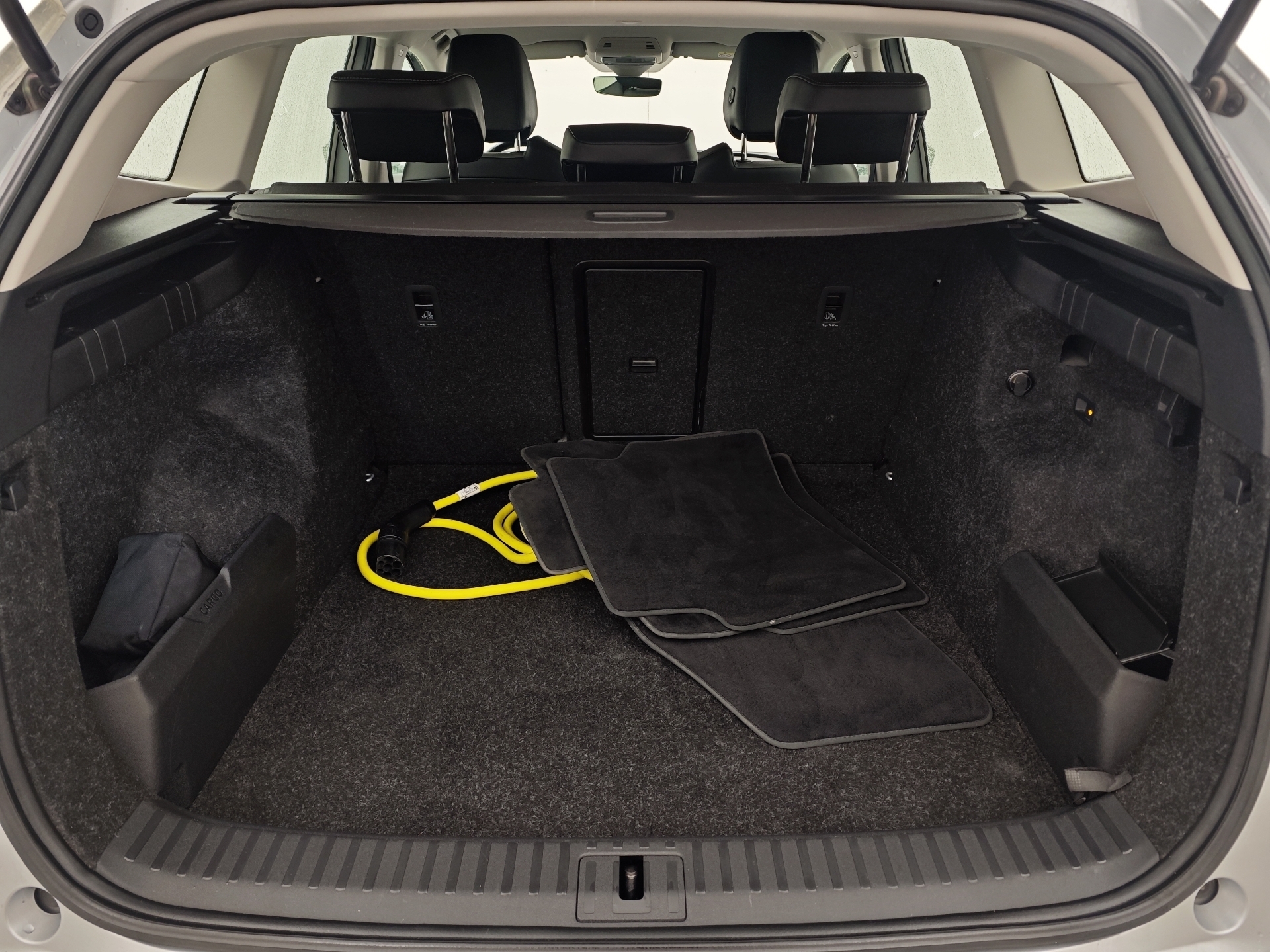 Sølv Skoda Enyaq fra 2023