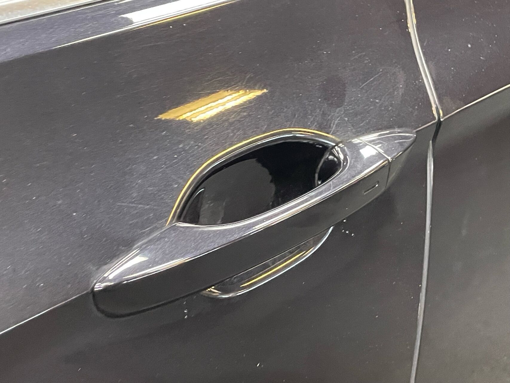 Sort VW Golf Sportsvan fra 2016