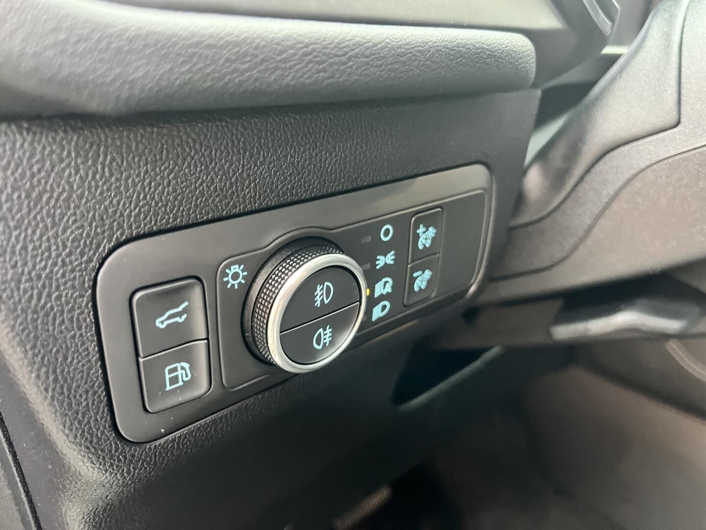 undefined Ford Kuga fra 2023