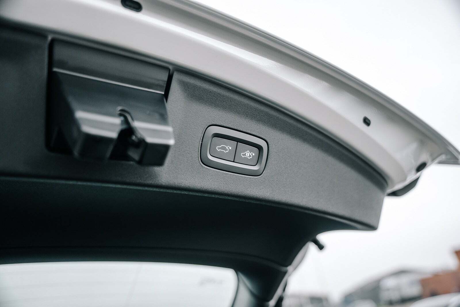 Grå Polestar 2 fra 2022