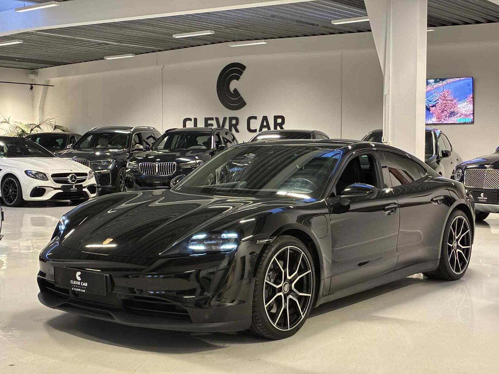 Porsche Taycan Performance+