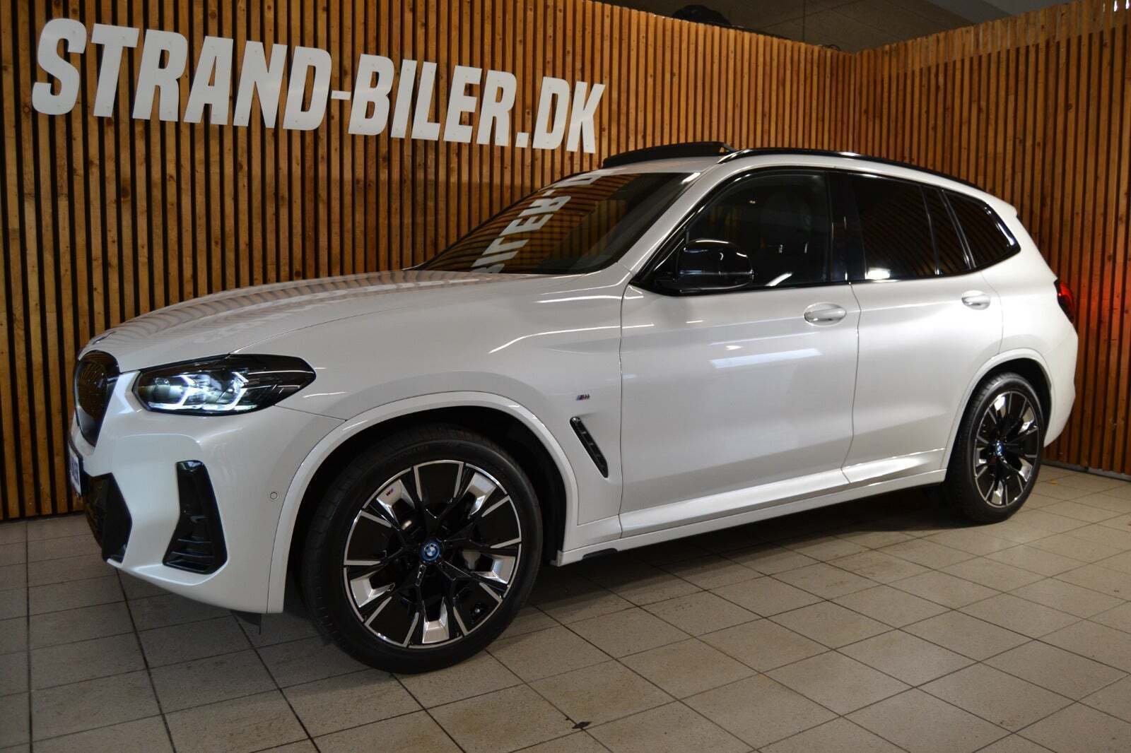 BMW iX3 Charged Plus M-Sport