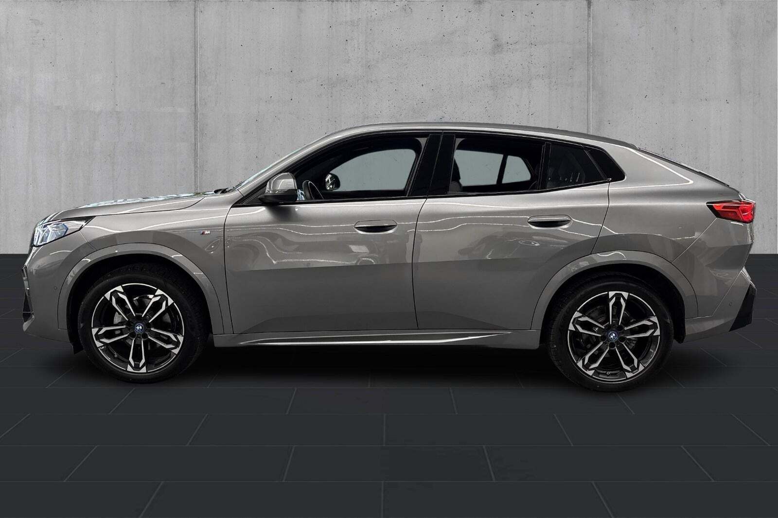 BMW iX2 eDrive20 M-Sport