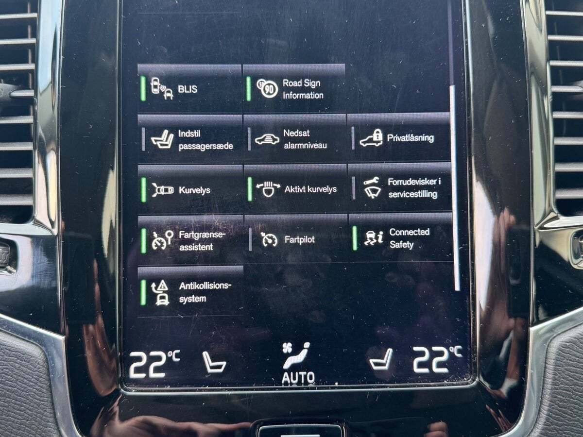 Hvid Volvo XC90 fra 2016