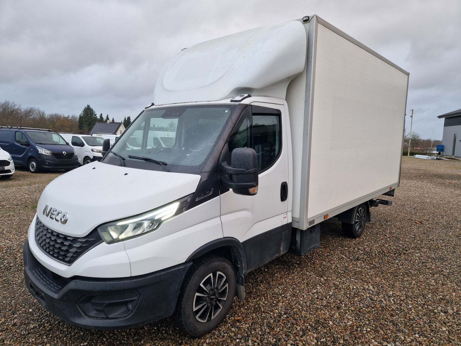 Iveco Daily 2,3 35S16 Alukasse m/lift AG8