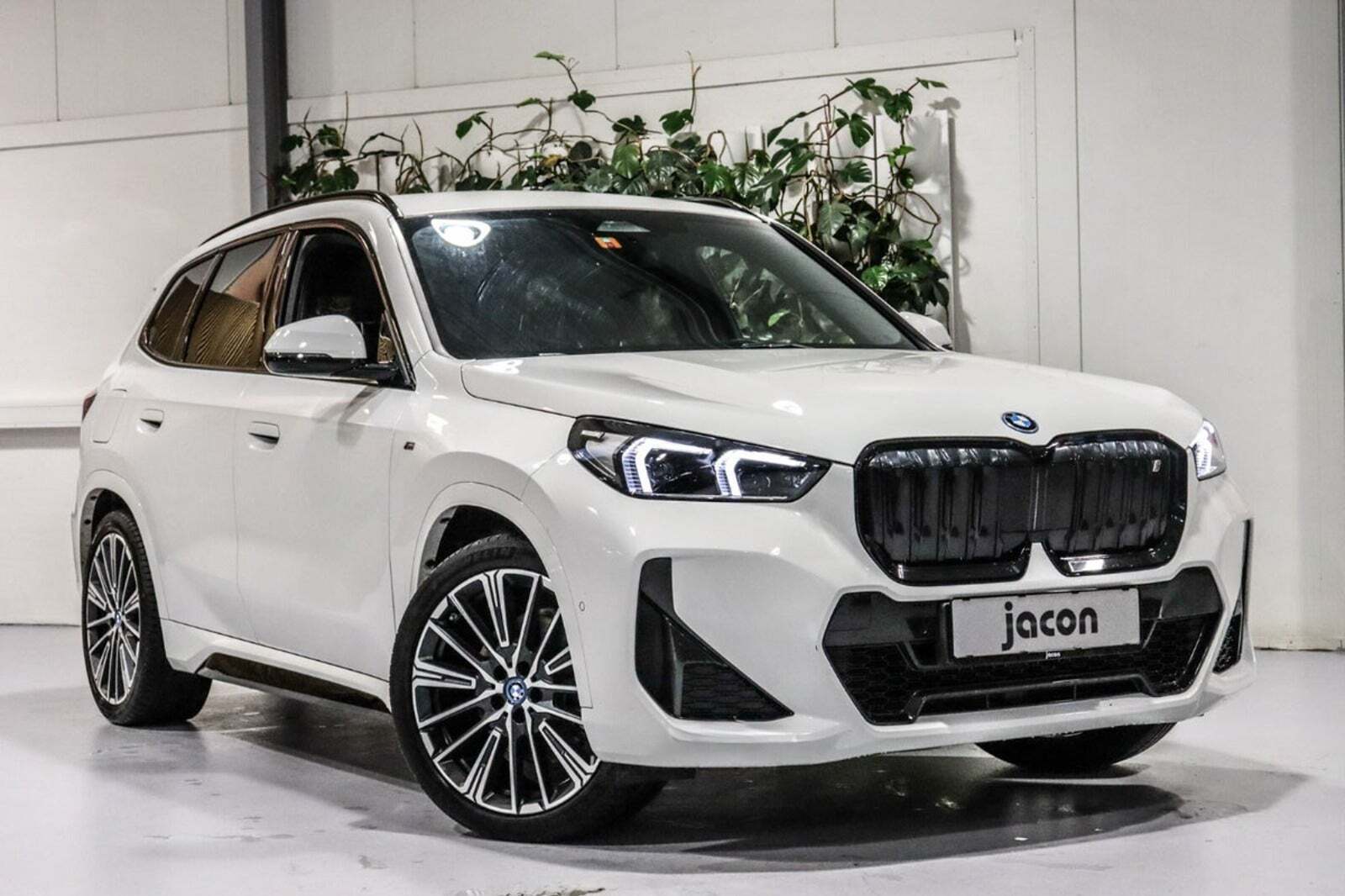 BMW iX1 xDrive30 Fully Charged M-Sport