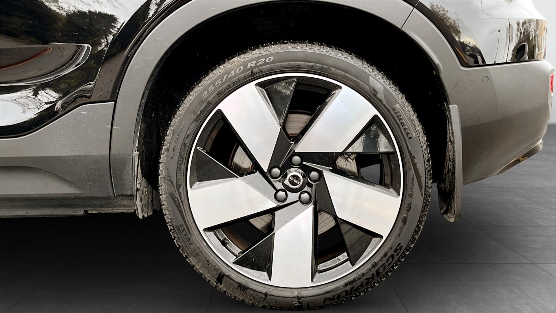 Sort Volvo C40 fra 2024