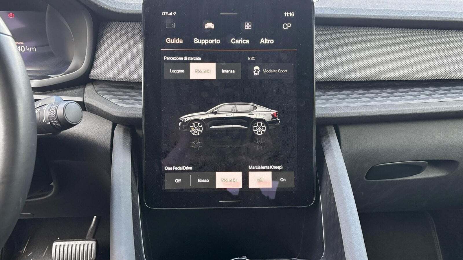 Beige Polestar 2 fra 2023