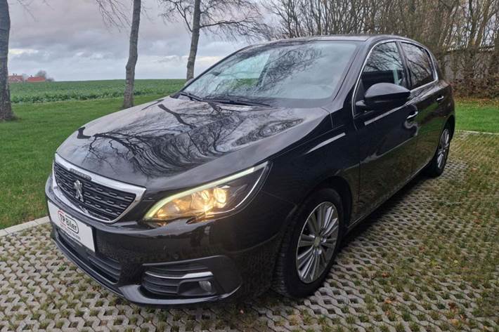 undefined Peugeot 308 fra 2020 set udefra